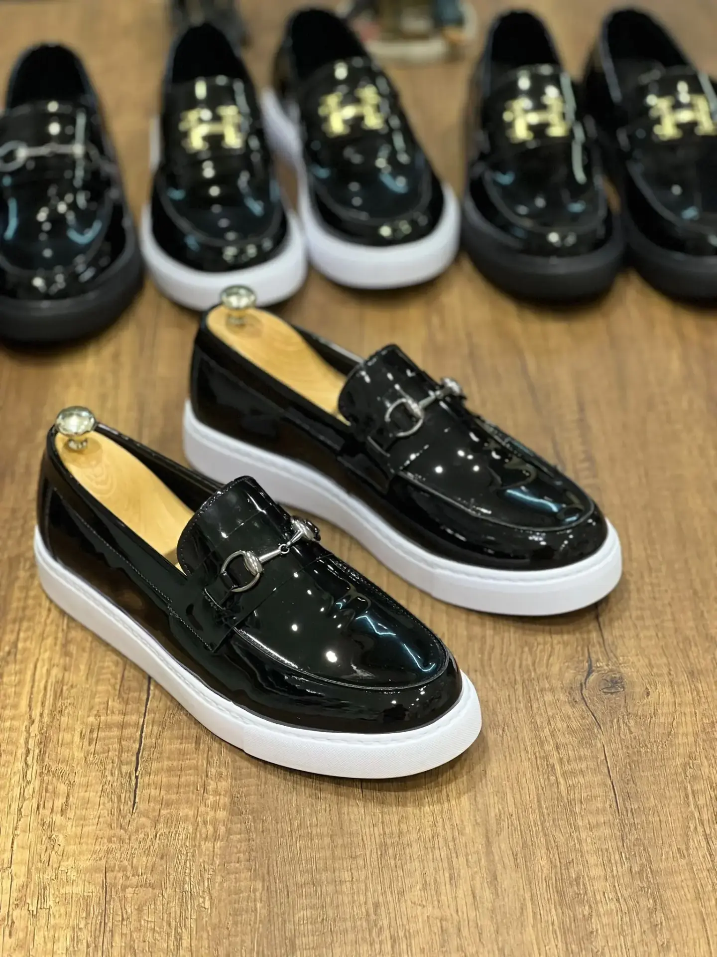 KB-027 Kuback Bağcıksız Siyah Rugan G Günlük Erkek Ayakkabı