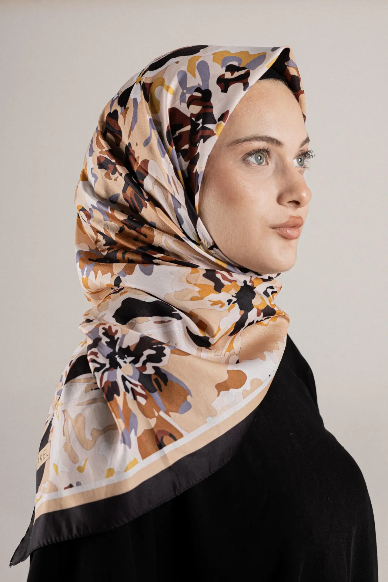 DESENLİ FRANSIZ İPEĞİ EŞARP DESEN-4